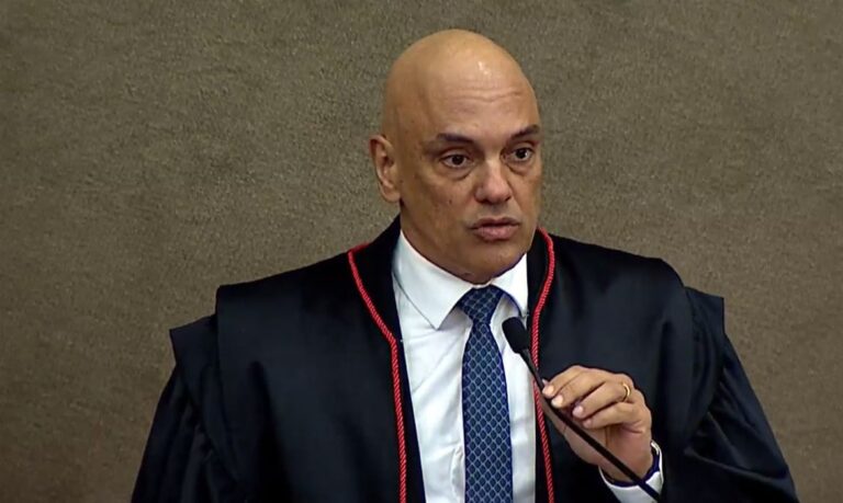 Moraes determina desobstrução de via de BH ocupada por manifestantes