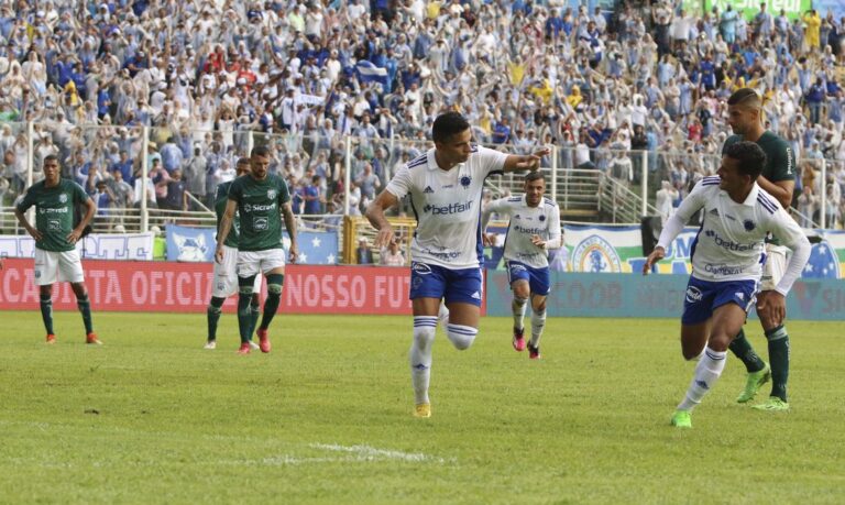 Mineiro: Cruzeiro vence para continuar sonhando com classificação