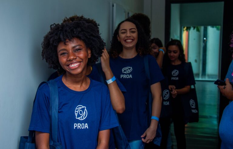 PROA chega em Minas Gerais e abre 2 mil vagas para curso on-line gratuito que prepara jovens de rede pública de ensino para o mercado de trabalho