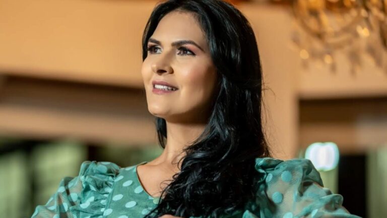 Cantora e compositora Ana Pires prepara dois lançamentos para 2023