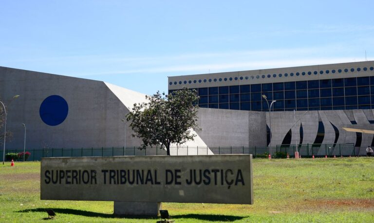 STJ anula processo sobre aborto por quebra de sigilo do médico