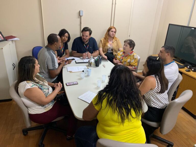 Prefeitura concede reajuste acima da inflação e 40% no cartão-alimentação a servidores municipais