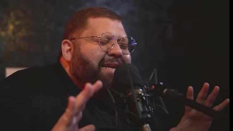 Niwton Barros canta o clássico pentecostal “Deus está contigo” pela Blessed Music