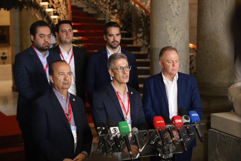 Governadores reforçam compromisso com o fortalecimento do Cosud