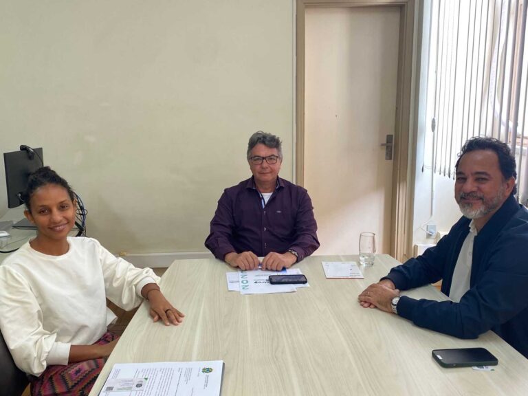 Prefeito Marco Antônio garante mais R$ 3,5 milhões para custeio do HNSD