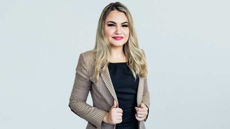 Talita Mesquita estreia na Bless Music com a canção “O Noivo Vem” 