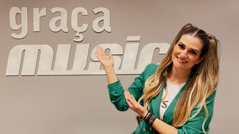 Andressa Cordeiro é a mais nova contratada da Graça Music 