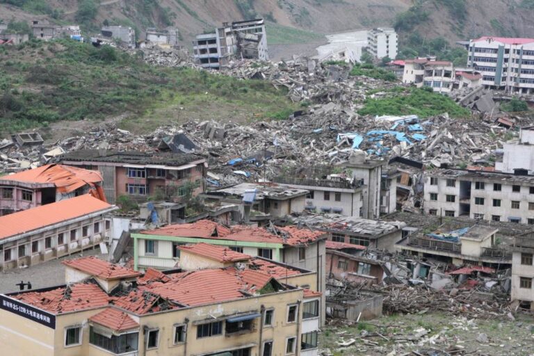 Terremoto na China deixa rastro de destruição