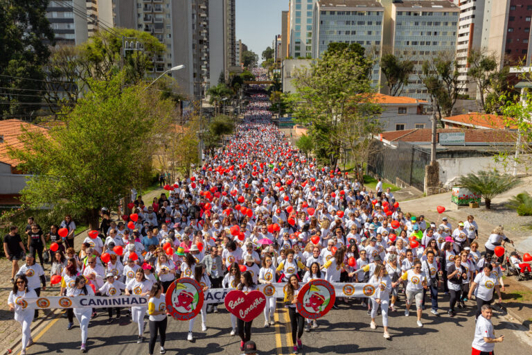 Fácil e não custa nada: veja benefícios da caminhada para a sua saúde