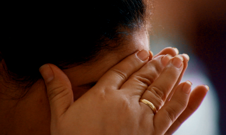 Tratamento do burnout não deve ser individualizado, diz especialista