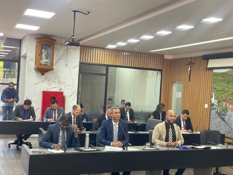 Vereadores aprovaram projetos e manifestaram preocupações distintas durante a Sessão Ordinária.