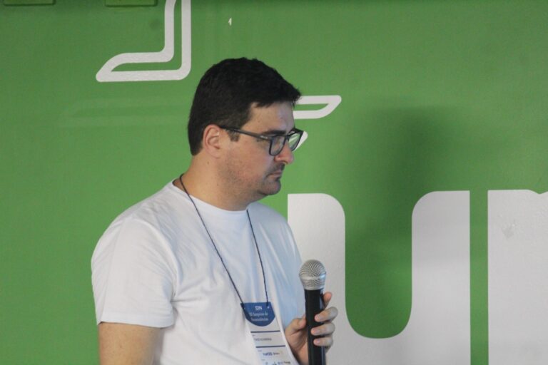 “Primeiro passo para soluções em saúde é a educação”, destaca neurologista Tiago Alvarenga