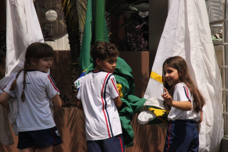 Câmara de Itabira realiza ato cívico em comemoração ao dia da bandeira 