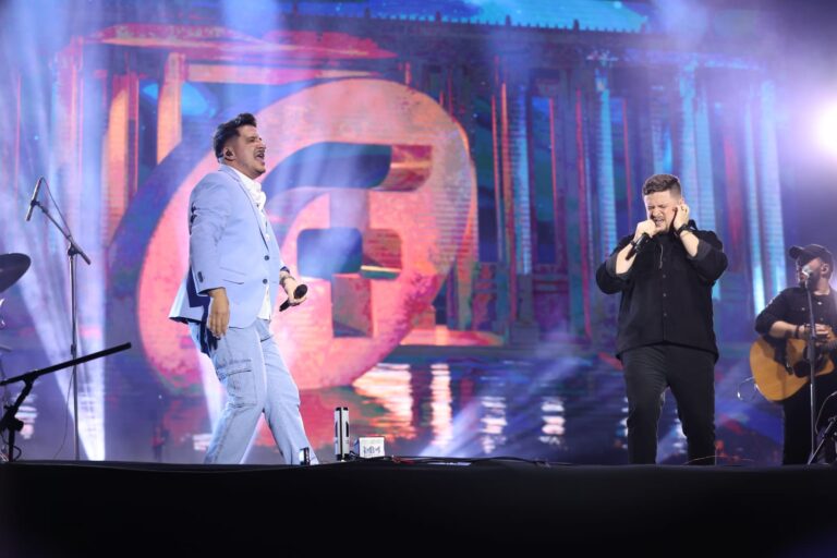 André e Felipe lançam “Cuido dos Detalhes” do projeto “Ao Vivo no Mineirão”