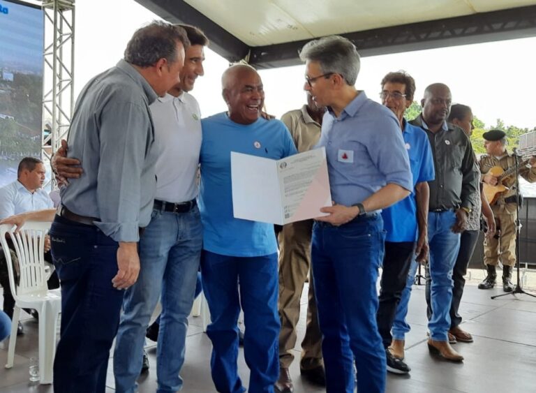 Governador sanciona nova lei para facilitar regularização de terras em Minas