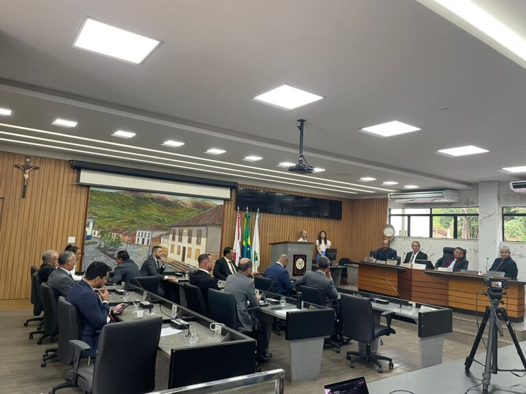 Câmara de Itabira tem a pauta trancada e aguarda votação dos 03 vetos do Poder Executivo. 
