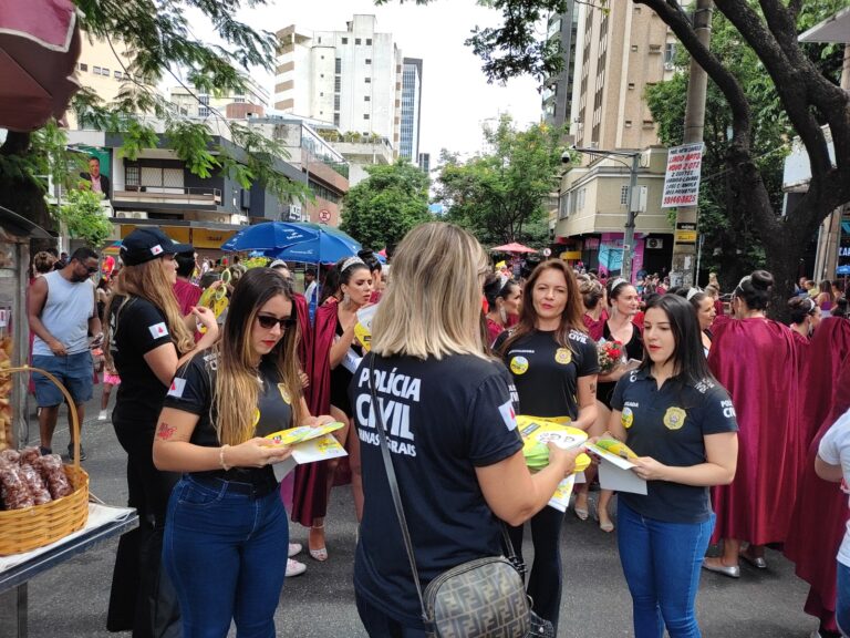 Polícia Civil se mobiliza no enfrentamento à violência contra a mulher e orienta foliões para um Carnaval seguro em Minas