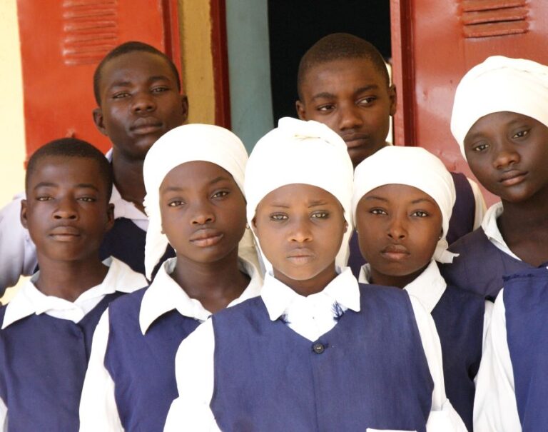 Mais de 250 estudantes são sequestrados na Nigéria
