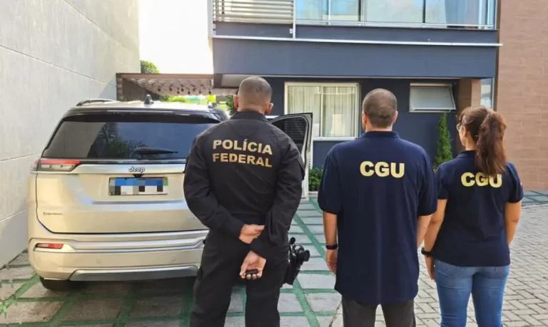 Polícia Federal combate quadrilha que superfaturou compras para covid