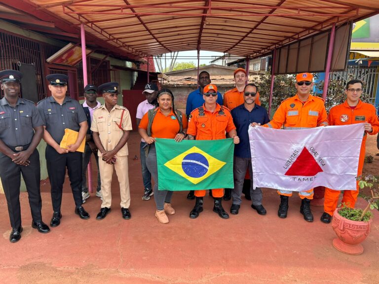Corpo de Bombeiros de Minas Gerais integra missão humanitária na Guiana