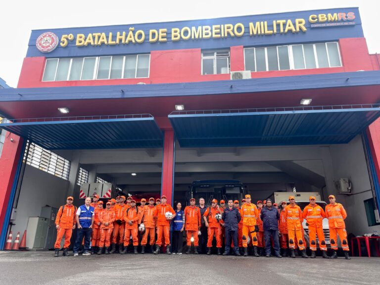 Minas envia ao Rio Grande do Sul a maior equipe de bombeiros para atuação em missões fora do estado