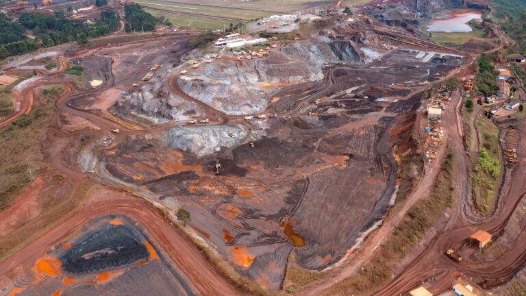 Minas avança na descaracterização das barragens alteadas a montante