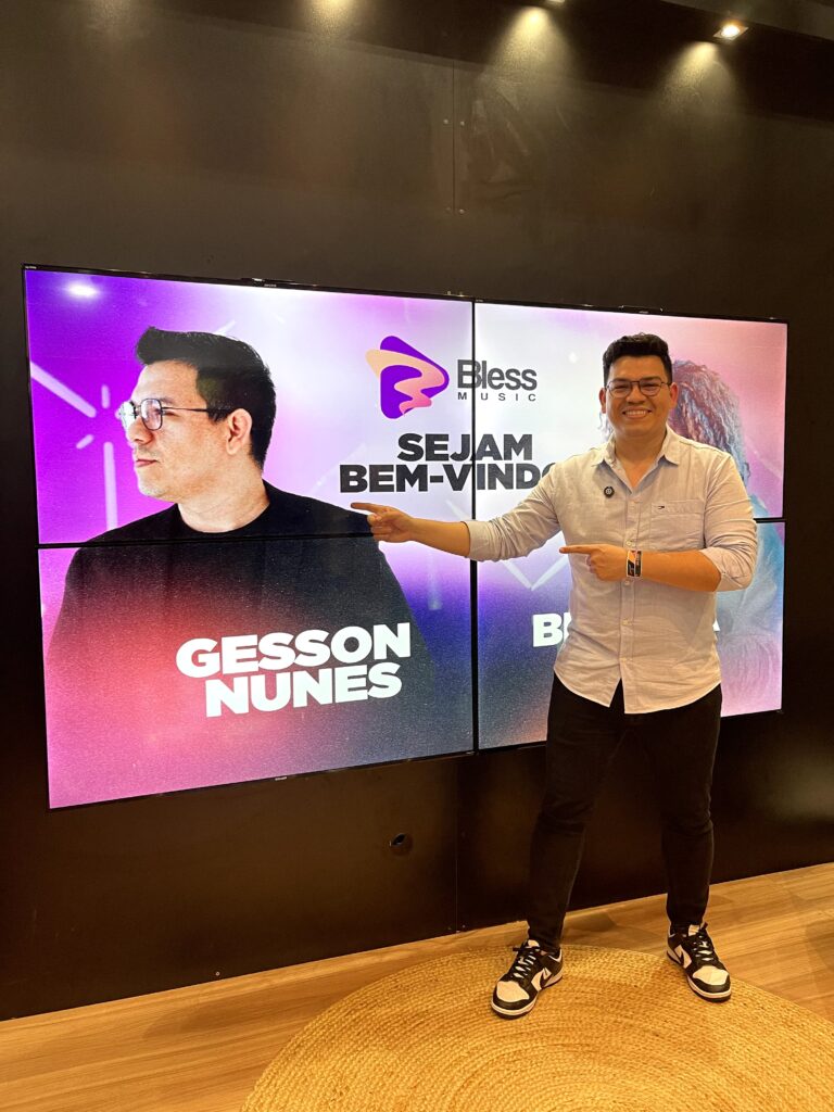 Gesson Nunes, criador do Gospelmente, fecha contrato com a Bless Music durante a ExpoCristã 2024