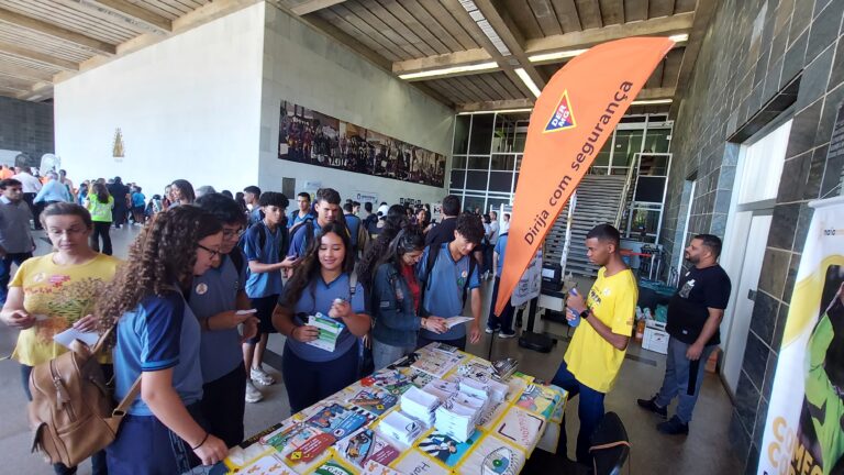 Governo de Minas amplia investimentos na área de educação para o trânsito