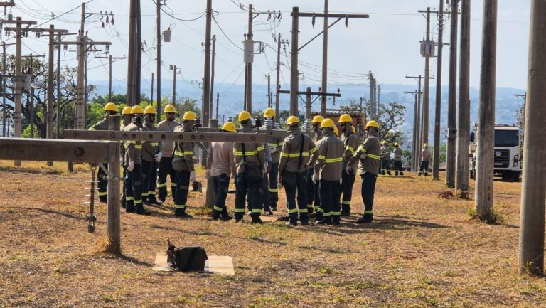 Região Leste de Minas terá 12 novas bases da Cemig e empresa já prepara novos eletricistas para atuação