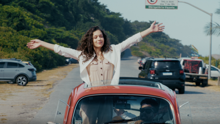 Jéssica D’Ávila reflete sobre o tempo e a vida em “Para alguém se construir”