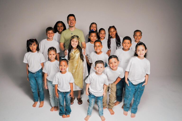 O Ministério de Louvor Conectando Salvação Music traz a forte canção “O Caminho”