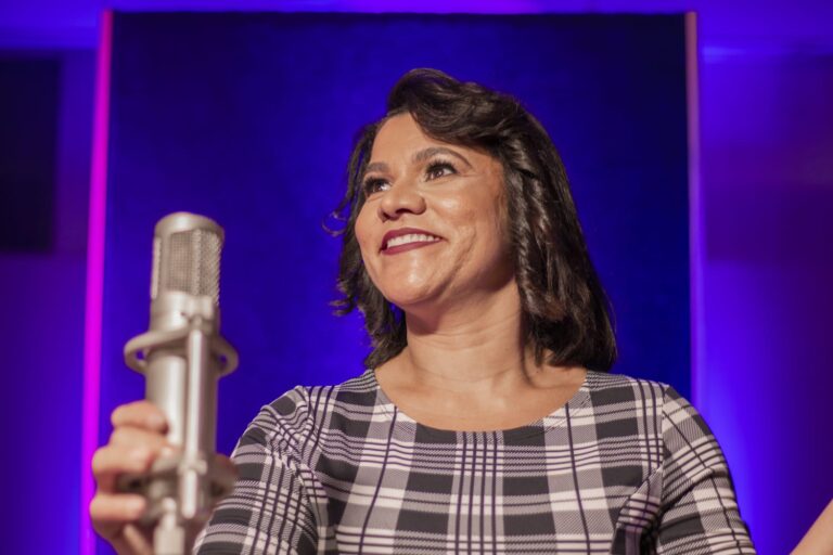 Magnólia Santos fala sobre “Jesus Está Aqui” e colhe testemunhos