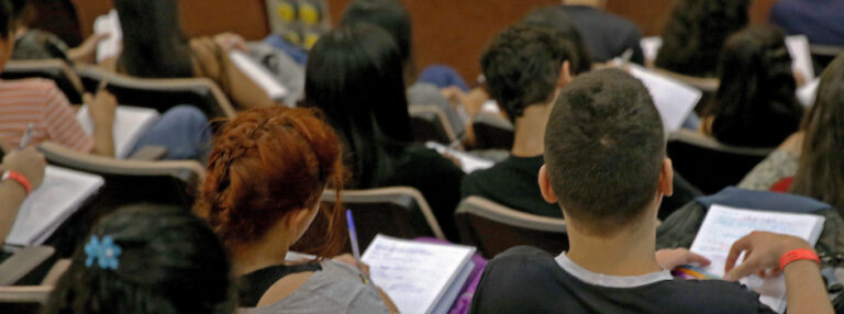 Estudantes mineiros já podem solicitar isenção da taxa de inscrição do Enem 2025