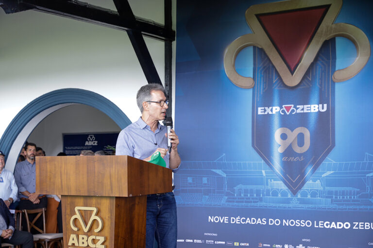Governador reforça compromisso com a segurança dos produtores rurais em Minas, na ExpoZebu 2025