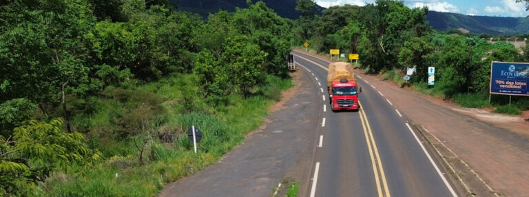 Feriado prolongado do Dia do Trabalhador terá restrições ao tráfego de veículos pesados nas rodovias estaduais