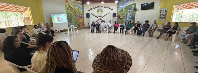 Programa Miguilim chega às escolas de aldeias indígenas de Minas