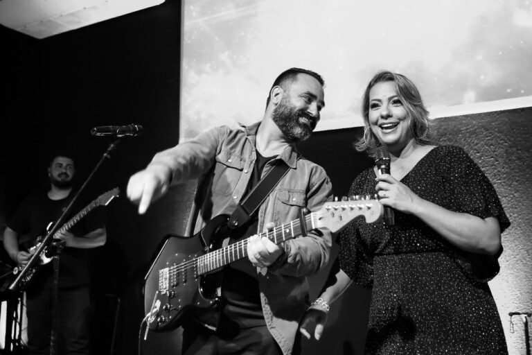 O Ministério Palavra e Louvor lançou a canção “Eis-me Aqui”. Além da faixa nas plataformas, a música ganhou um videoclipe que já tem impactado muitas vidas.