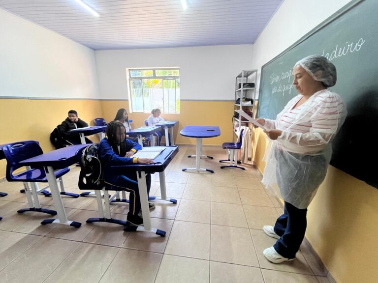 Saber em Movimento: Programa de extensão educacional leva conhecimento diversificado a crianças e adolescentes em São Gonçalo do Rio Abaixo
