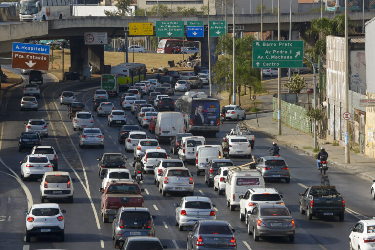 Secretaria de Fazenda de Minas Gerais abre parcelamento do IPVA 2025 vencido
