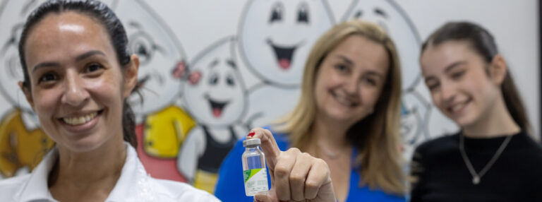 Minas Gerais amplia vacinação especializada com investimento de R$ 5,5 milhões em centros de referência