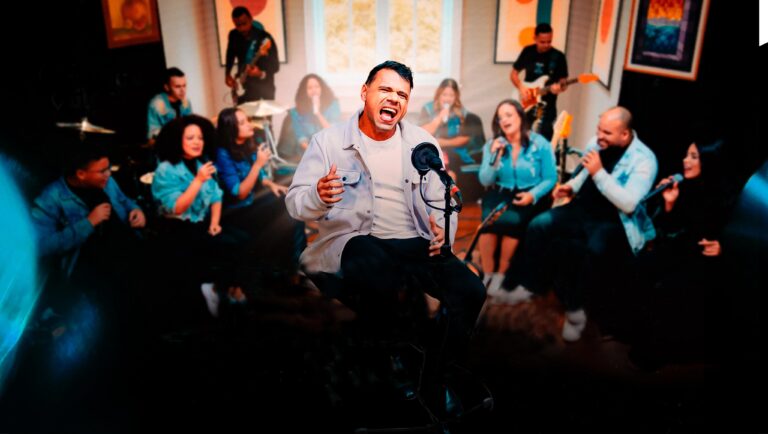 Pela gravadora Glory Records, Clawdemir Jr. exalta Deus e Seus feitos na canção “Jeová”