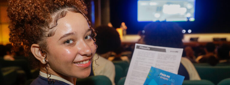 Governo de Minas realiza segundo Aulão da Maratona Enem MG reforçando a preparação para o exame nesta sexta-feira