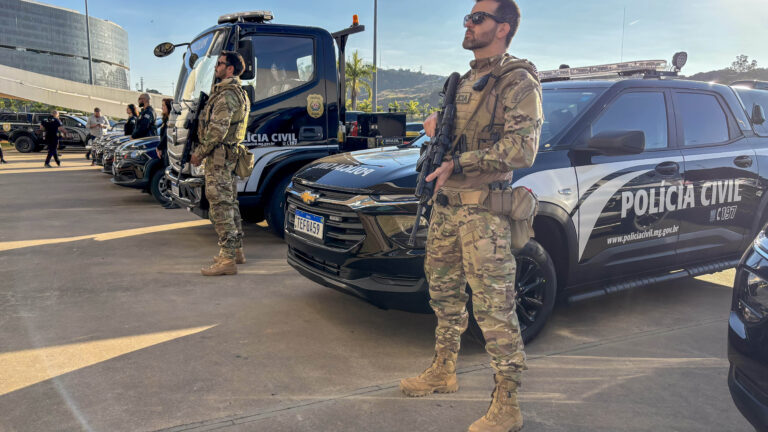 Governo de Minas entrega viaturas, armas e drones para a Polícia Civil