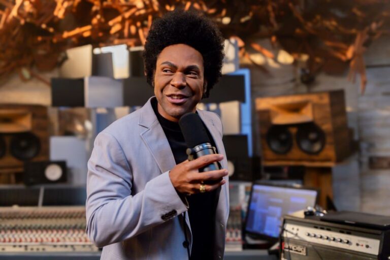 Thalles Roberto lança o álbum completo “Avenida do Arrependimento”, marcando uma nova fase artística