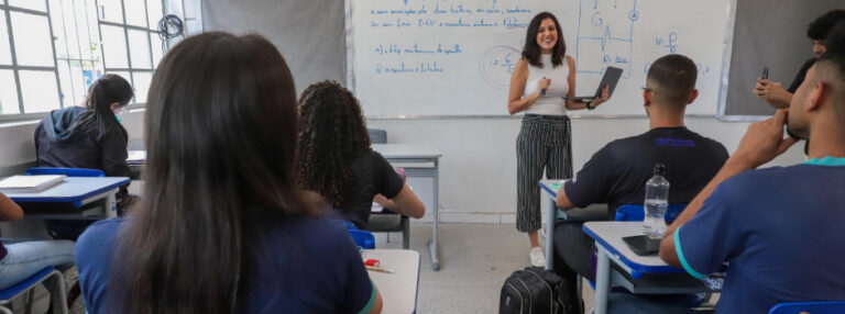 Prazo para inscrição no concurso da Educação em Minas termina às 16h desta quinta-feira (21/8)