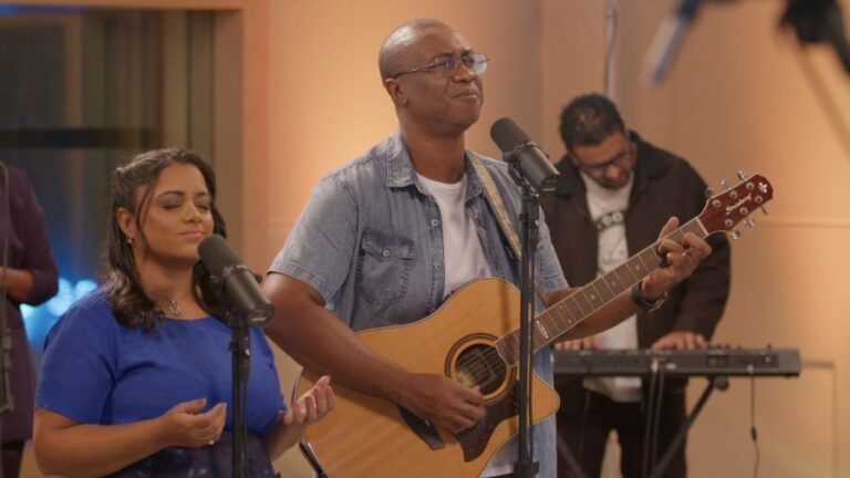 “Emanuel” uma canção de adoração e conforto da dupla Leandro & Aline Araújo