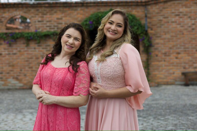 Josely Ramos feat. Eliã Oliveira na icônica canção “Ditosa Cidade”