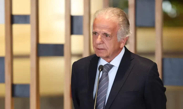 Crise entre Venezuela e EUA preocupa, diz ministro da Defesa do Brasil