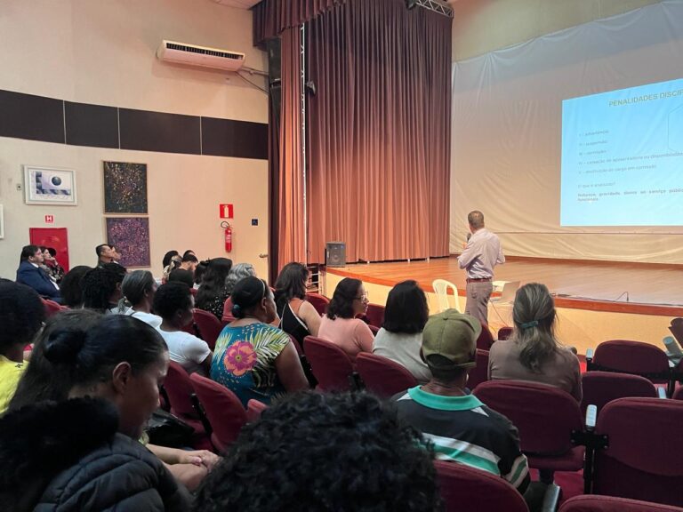 Prefeitura promove palestra sobre combate ao assédio moral e sexual