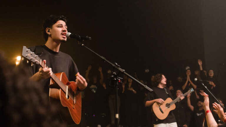 Cultura do Céu, Kaleb e Josh & Davi Fernandes em “Até Te Encontrar”
